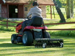 scarificatore arieggiatore trainato